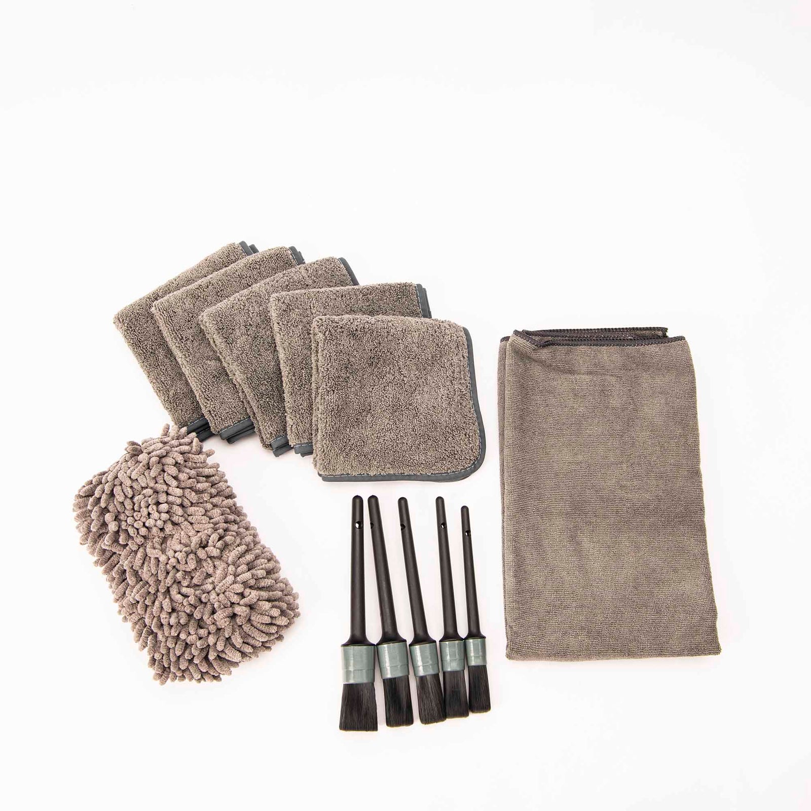 chenille detailing sponge | car detailing kit under $25 | microfiber towels for detailing | interior car detailing brushes  | MYCHANIC